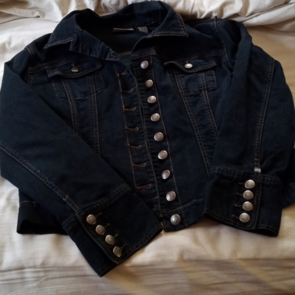 Chico's black jean jacket zipped 10/12